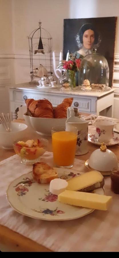 Le Logis Blanc Bed&Breakfast Coursan エクステリア 写真